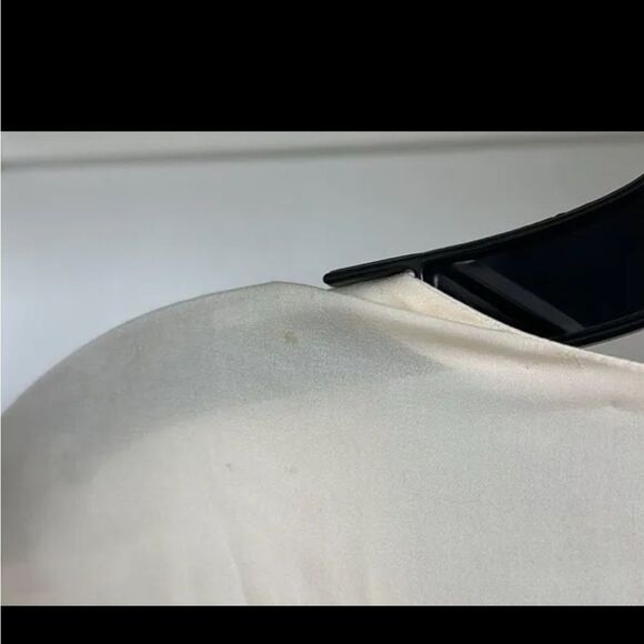 ALC 100% Silk Off White Blouse Made in USA size L - Picture 9 of 10